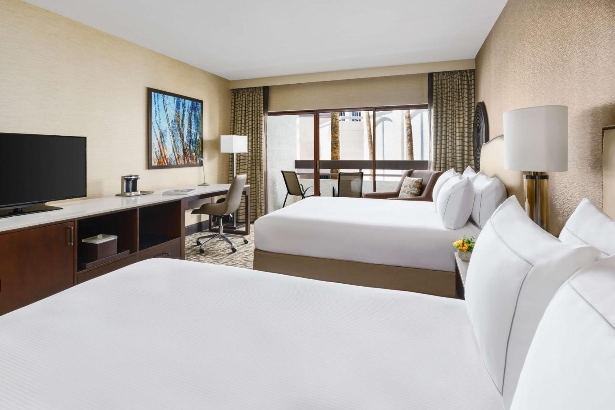 Hilton Phoenix Airport Exterior foto